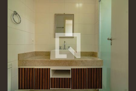 Banheiro  de apartamento para alugar com 1 quarto, 39m² em Vila do Encontro, São Paulo