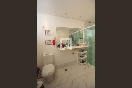 Casa à venda com 450m², 7 quartos e 2 vagas Casa à venda com 450m², 7 quartos e 2 vagasBanheiro da Suíte 1