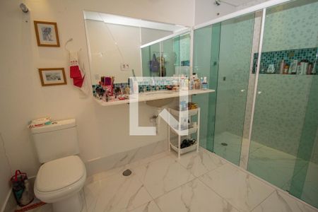 Casa à venda com 450m², 7 quartos e 2 vagas Casa à venda com 450m², 7 quartos e 2 vagasBanheiro da Suíte 1