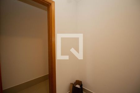 Casa à venda com 450m², 7 quartos e 2 vagas Casa à venda com 450m², 7 quartos e 2 vagasCloset 2