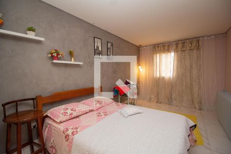 Casa à venda com 450m², 7 quartos e 2 vagas Casa à venda com 450m², 7 quartos e 2 vagasQuarto 2 - Suíte 1