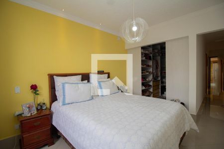 Casa à venda com 450m², 7 quartos e 2 vagas Casa à venda com 450m², 7 quartos e 2 vagasQuarto 5