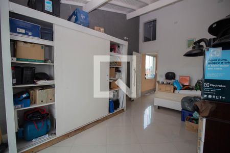 Casa à venda com 450m², 7 quartos e 2 vagas Casa à venda com 450m², 7 quartos e 2 vagasQuarto 6