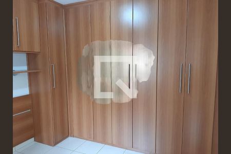 Casa de condomínio à venda com 76m², 2 quartos e 1 vaga