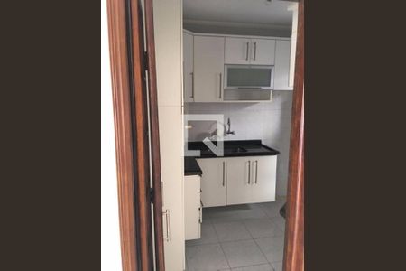 Casa à venda com 3 quartos, 100m² em Utinga, Santo André