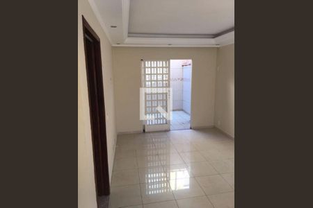 Casa à venda com 3 quartos, 100m² em Utinga, Santo André