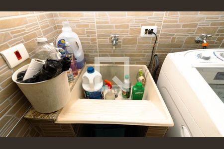 Casa à venda com 270m², 3 quartos e 2 vagasÁrea de Serviço