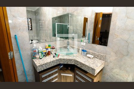 Casa à venda com 270m², 3 quartos e 2 vagasBanheiro da Suíte