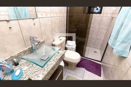 Casa à venda com 270m², 3 quartos e 2 vagasBanheiro