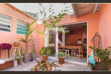 Casa à venda com 3 quartos, 240m² em Pompeia, São Paulo