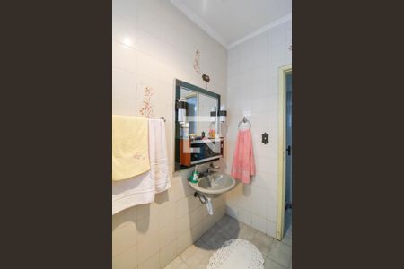 Casa à venda com 227m², 3 quartos e 3 vagasBanheiro 2