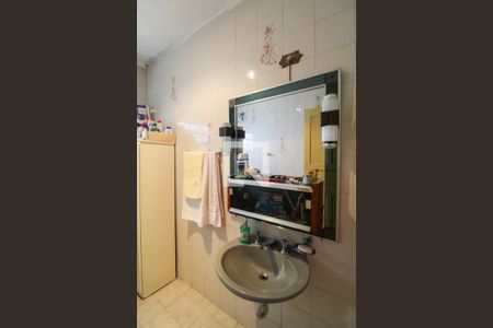 Casa à venda com 227m², 3 quartos e 3 vagasBanheiro 2