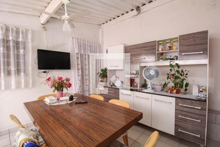 Casa à venda com 227m², 3 quartos e 3 vagasCozinha