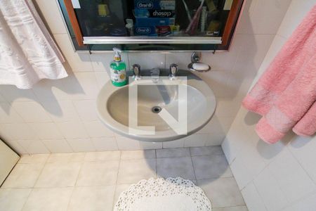 Casa à venda com 227m², 3 quartos e 3 vagasBanheiro 2