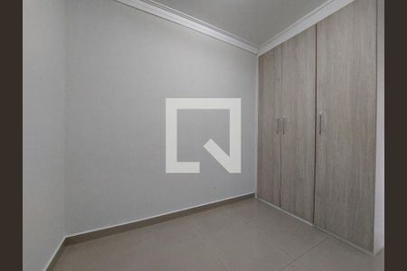 Quarto 1 de apartamento para alugar com 2 quartos, 55m² em Interlagos, São Paulo