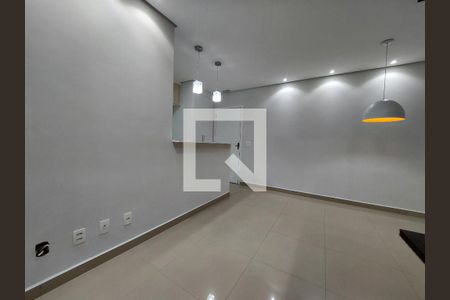 Sala de apartamento para alugar com 2 quartos, 55m² em Interlagos, São Paulo