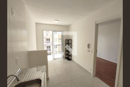 Sala / Lavanderia / Cozinha de apartamento para alugar com 1 quarto, 31m² em Bom Retiro, São Paulo