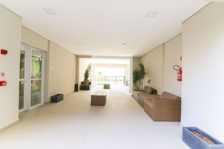 Apartamento para alugar com 39m², 2 quartos e 1 vagaHall social