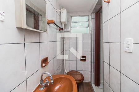 Banheiro de casa para alugar com 1 quarto, 18m² em Jardim Belém, São Paulo