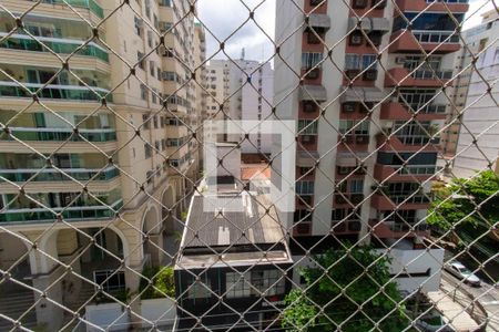 Vista da Sala de apartamento para alugar com 3 quartos, 65m² em Icaraí, Niterói
