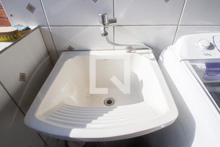 Casa à venda com 230m², 2 quartos e 1 vaga Casa à venda com 230m², 2 quartos e 1 vagaTanque