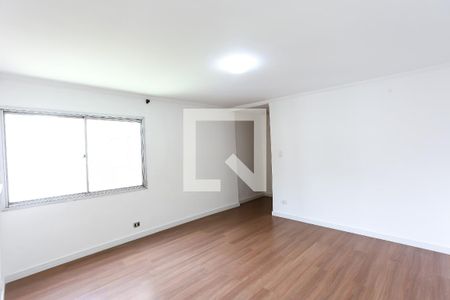 Sala de apartamento para alugar com 3 quartos, 68m² em Vila Suzana, São Paulo