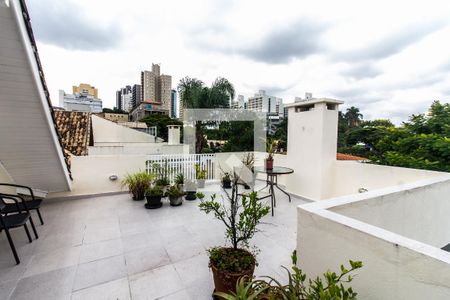 Casa à venda com 360m², 4 quartos e 3 vagasVaranda do Sótão