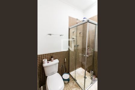 Banheiro de casa à venda com 4 quartos, 360m² em Caxingui, São Paulo