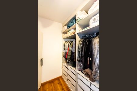 Casa à venda com 360m², 4 quartos e 3 vagasCloset da suíte Quarto 4