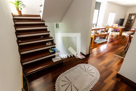 Sala de casa à venda com 4 quartos, 360m² em Caxingui, São Paulo
