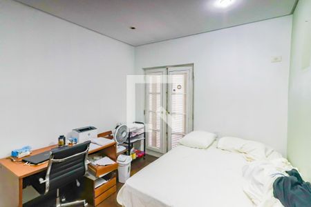 Casa à venda com 600m², 6 quartos e 4 vagas Casa à venda com 600m², 6 quartos e 4 vagasQuarto 1