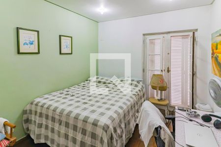 Casa à venda com 600m², 6 quartos e 4 vagas Casa à venda com 600m², 6 quartos e 4 vagasQuarto 2