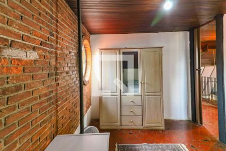 Casa à venda com 600m², 6 quartos e 4 vagas Casa à venda com 600m², 6 quartos e 4 vagasQuarto 4 Superior