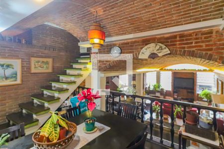 Casa à venda com 600m², 6 quartos e 4 vagas Casa à venda com 600m², 6 quartos e 4 vagasSala Jantar