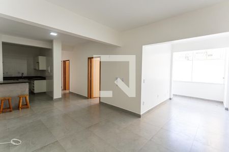 Sala de apartamento para alugar com 3 quartos, 100m² em Centro, Belo Horizonte
