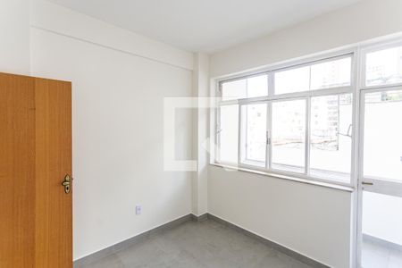 Quarto 1 de apartamento para alugar com 3 quartos, 100m² em Centro, Belo Horizonte