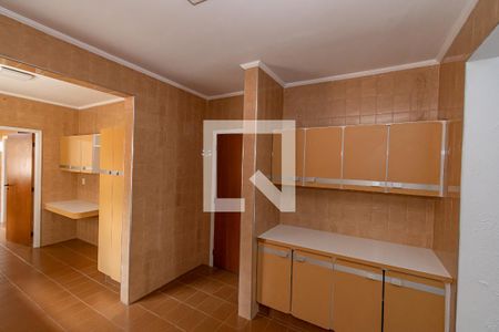 Apartamento para alugar com 128m², 3 quartos e 3 vagas Apartamento para alugar com 128m², 3 quartos e 3 vagasCozinha