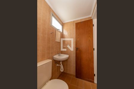 Apartamento para alugar com 128m², 3 quartos e 3 vagas Apartamento para alugar com 128m², 3 quartos e 3 vagasBanheiro de Serviço