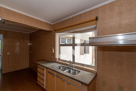 Apartamento para alugar com 128m², 3 quartos e 3 vagas Apartamento para alugar com 128m², 3 quartos e 3 vagasCozinha