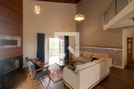 Sala de casa para alugar com 5 quartos, 200m² em Jardim Indaiá, Embu das Artes