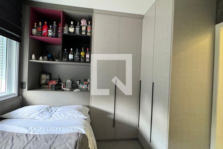 Casa de condomínio à venda com 597m², 4 quartos e 4 vagasSuíte 2