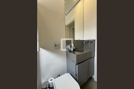 Casa de condomínio à venda com 597m², 4 quartos e 4 vagasBanheiro Corredor