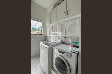 Casa de condomínio à venda com 597m², 4 quartos e 4 vagasÁrea de Serviço