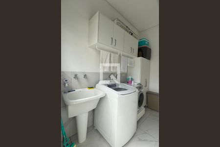 Casa de condomínio à venda com 597m², 4 quartos e 4 vagasÁrea de Serviço