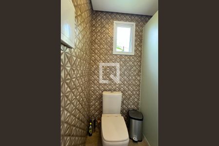 Casa de condomínio à venda com 597m², 4 quartos e 4 vagasBanheiro