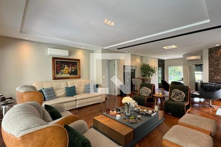 Sala de casa de condomínio à venda com 4 quartos, 597m² em Alphaville, Santana de Parnaíba