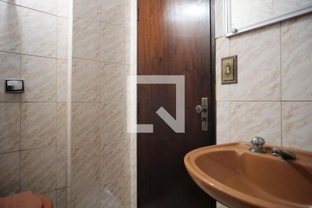 Casa para alugar com 210m², 4 quartos e 1 vaga Casa para alugar com 210m², 4 quartos e 1 vaga2 ° andar Banheiro