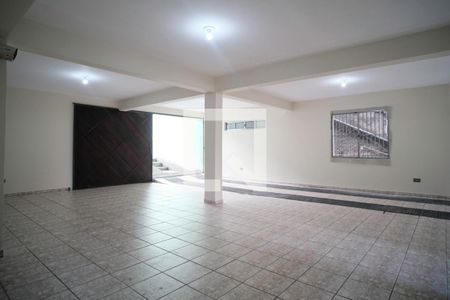 Casa para alugar com 210m², 4 quartos e 1 vaga Casa para alugar com 210m², 4 quartos e 1 vagaÁrea comum