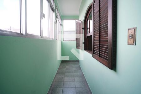 Casa para alugar com 210m², 4 quartos e 1 vaga Casa para alugar com 210m², 4 quartos e 1 vagaLavanderia