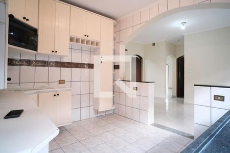 Casa para alugar com 210m², 4 quartos e 1 vaga Casa para alugar com 210m², 4 quartos e 1 vagaCozinha